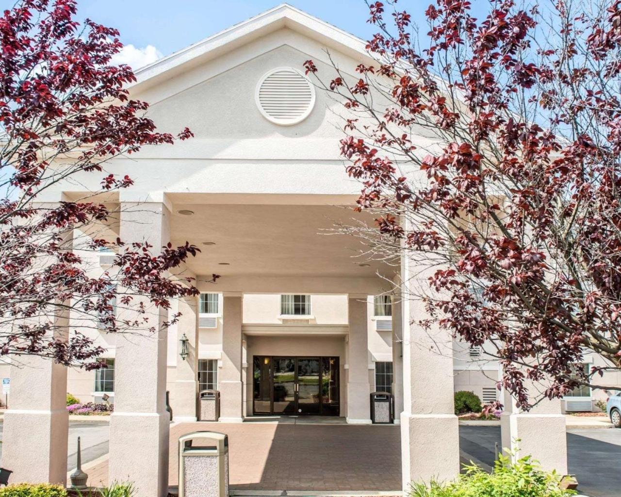 Wingate By Wyndham Grove City Exterior photo